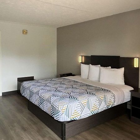 Motel 6 Richmond, Ky Eku Campus Area Exteriör bild
